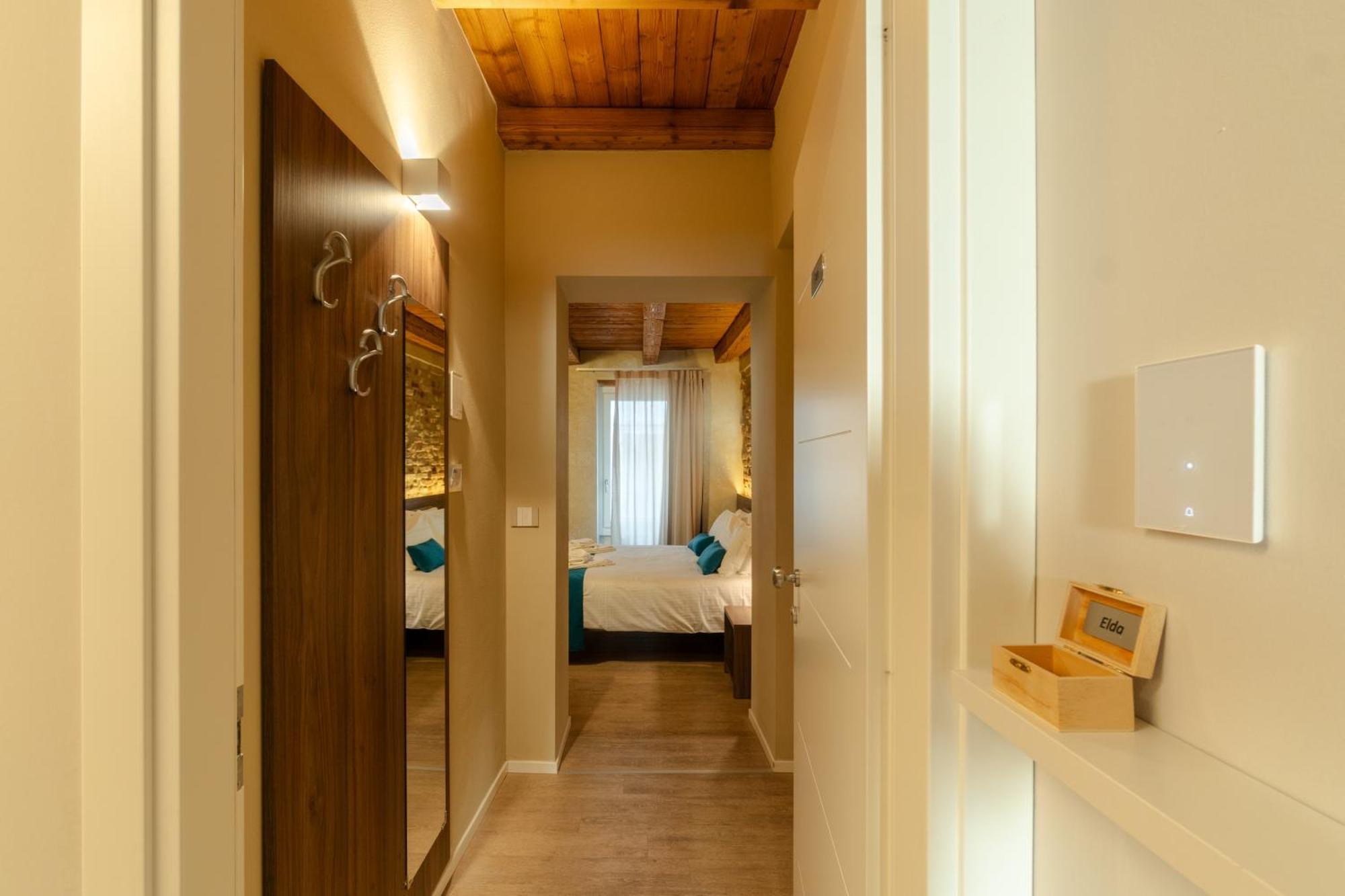 La Casa In Paese 호텔 페스키에라델가르다 외부 사진