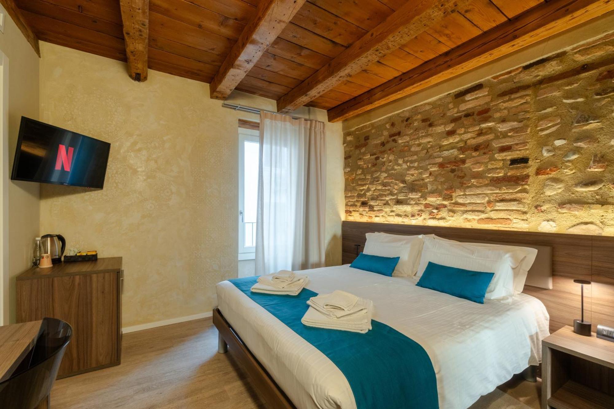 La Casa In Paese 호텔 페스키에라델가르다 외부 사진