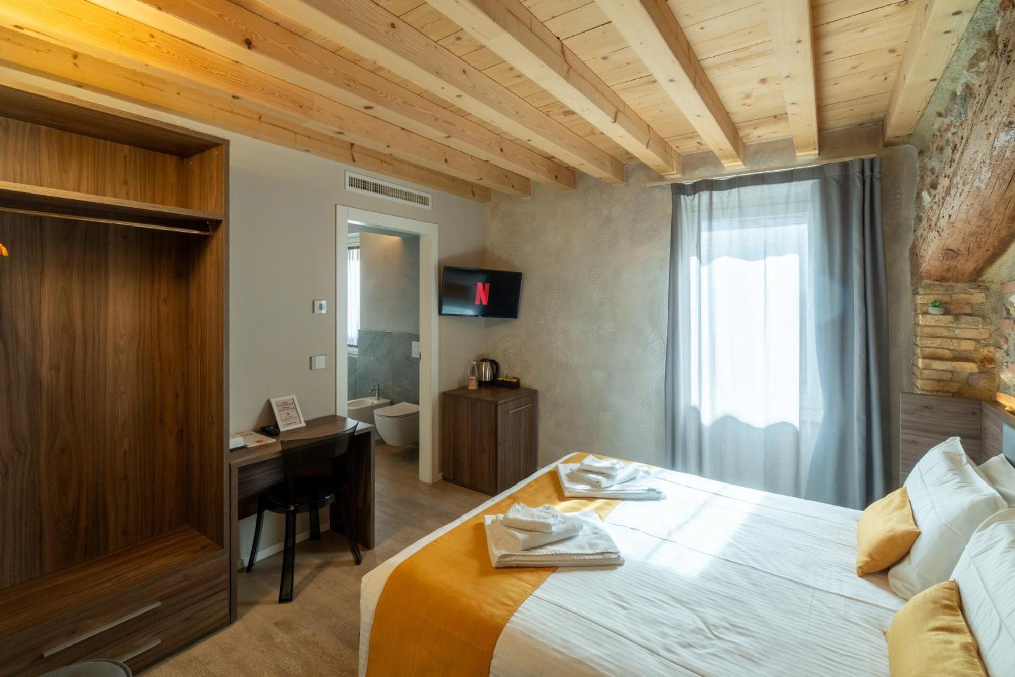 La Casa In Paese 호텔 페스키에라델가르다 외부 사진